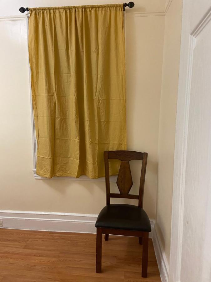 A Pleasant Room In Queens New York Exterior photo